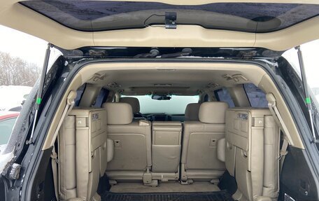 Toyota Land Cruiser 200, 2011 год, 3 400 000 рублей, 7 фотография