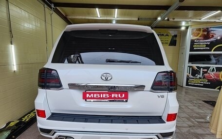 Toyota Land Cruiser 200, 2015 год, 3 950 000 рублей, 3 фотография