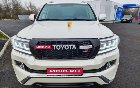 Toyota Land Cruiser 200, 2015 год, 3 950 000 рублей, 2 фотография