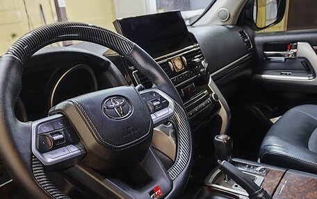 Toyota Land Cruiser 200, 2015 год, 3 950 000 рублей, 7 фотография