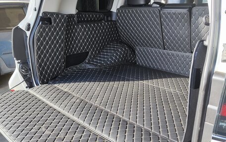 Toyota Land Cruiser 200, 2015 год, 3 950 000 рублей, 15 фотография