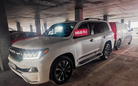 Toyota Land Cruiser 200, 2015 год, 3 950 000 рублей, 25 фотография