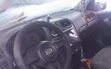 Volkswagen Polo VI (EU Market), 2011 год, 350 000 рублей, 13 фотография