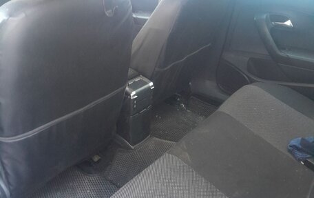 Volkswagen Polo VI (EU Market), 2011 год, 350 000 рублей, 16 фотография