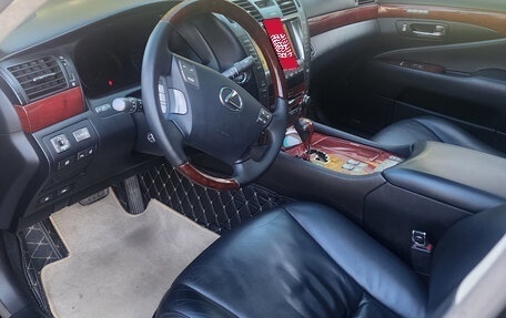 Lexus LS IV, 2008 год, 1 900 000 рублей, 6 фотография