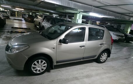 Renault Sandero I, 2010 год, 430 000 рублей, 2 фотография