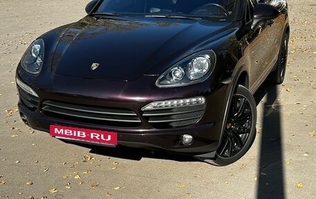 Porsche Cayenne III, 2011 год, 2 300 000 рублей, 2 фотография