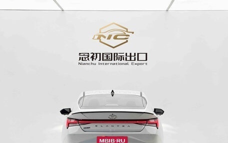 Hyundai Elantra, 2021 год, 1 620 000 рублей, 5 фотография