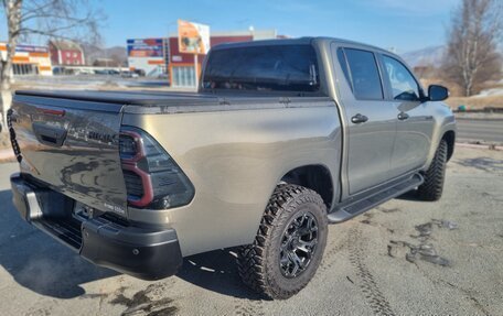 Toyota Hilux VIII, 2022 год, 5 650 000 рублей, 3 фотография