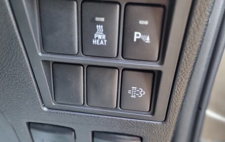 Toyota Hilux VIII, 2022 год, 5 650 000 рублей, 13 фотография