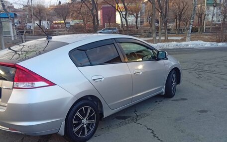 Honda Insight II рестайлинг, 2010 год, 750 000 рублей, 12 фотография