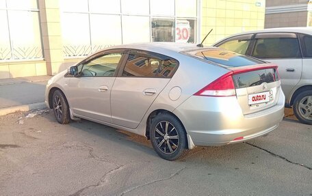 Honda Insight II рестайлинг, 2010 год, 750 000 рублей, 3 фотография