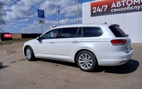Volkswagen Passat B8 рестайлинг, 2015 год, 1 390 000 рублей, 11 фотография