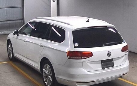 Volkswagen Passat B8 рестайлинг, 2015 год, 1 390 000 рублей, 21 фотография