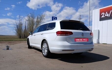Volkswagen Passat B8 рестайлинг, 2015 год, 1 390 000 рублей, 16 фотография