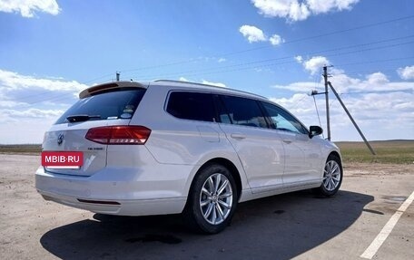 Volkswagen Passat B8 рестайлинг, 2015 год, 1 390 000 рублей, 14 фотография