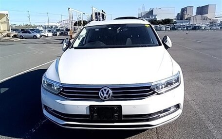 Volkswagen Passat B8 рестайлинг, 2015 год, 1 390 000 рублей, 26 фотография