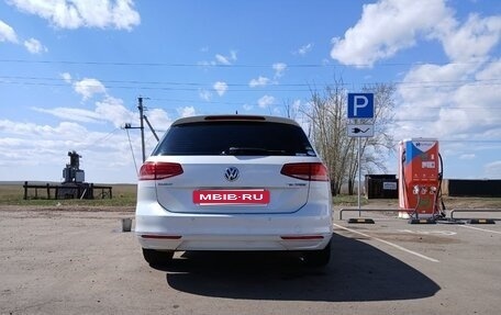 Volkswagen Passat B8 рестайлинг, 2015 год, 1 390 000 рублей, 15 фотография