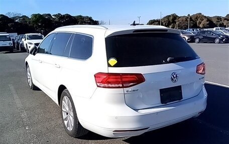 Volkswagen Passat B8 рестайлинг, 2015 год, 1 390 000 рублей, 28 фотография