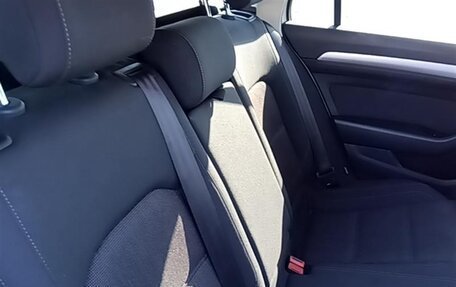 Volkswagen Passat B8 рестайлинг, 2015 год, 1 390 000 рублей, 33 фотография