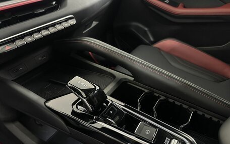 Geely Coolray I, 2023 год, 2 300 000 рублей, 12 фотография