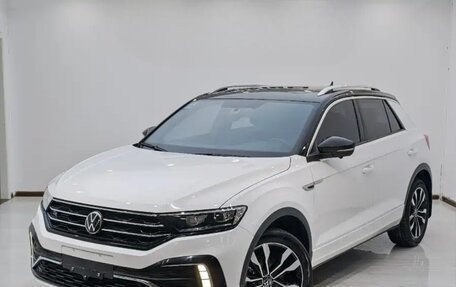 Volkswagen T-Roc I, 2021 год, 1 650 000 рублей, 1 фотография