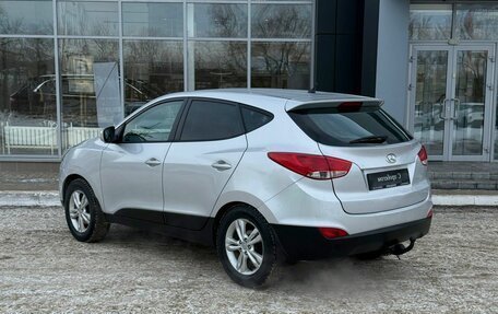 Hyundai ix35 I рестайлинг, 2011 год, 940 000 рублей, 3 фотография