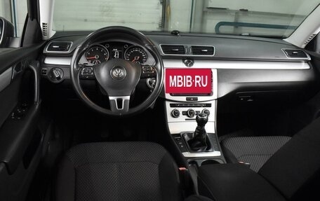 Volkswagen Passat B7, 2012 год, 1 284 000 рублей, 6 фотография