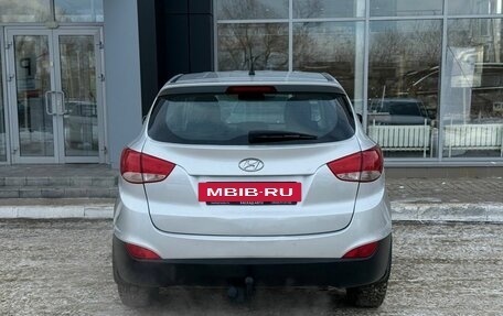 Hyundai ix35 I рестайлинг, 2011 год, 940 000 рублей, 4 фотография