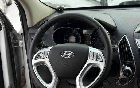 Hyundai ix35 I рестайлинг, 2011 год, 940 000 рублей, 15 фотография