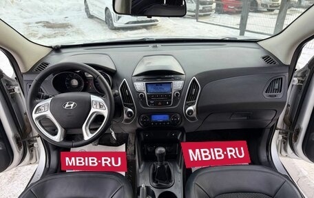 Hyundai ix35 I рестайлинг, 2011 год, 940 000 рублей, 13 фотография