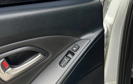 Hyundai ix35 I рестайлинг, 2011 год, 940 000 рублей, 21 фотография