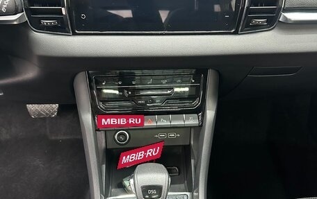 Skoda Karoq I, 2022 год, 2 320 000 рублей, 17 фотография