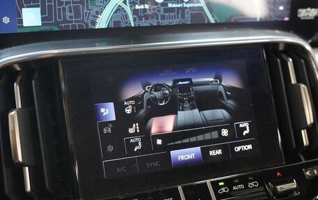 Lexus LX, 2023 год, 13 500 000 рублей, 8 фотография