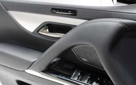Lexus LX, 2023 год, 13 500 000 рублей, 9 фотография