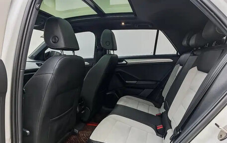 Volkswagen T-Roc I, 2021 год, 1 650 000 рублей, 7 фотография