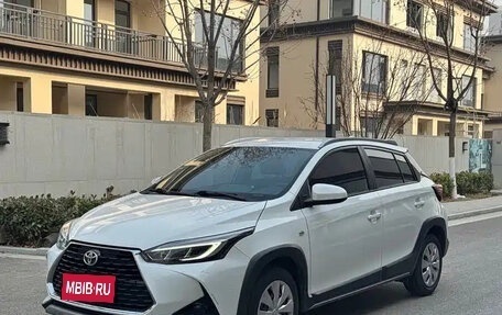 Toyota Yaris XP150 рестайлинг, 2022 год, 1 170 004 рублей, 1 фотография