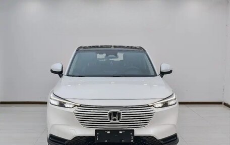 Honda Vezel, 2023 год, 1 740 000 рублей, 2 фотография