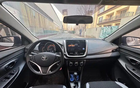 Toyota Yaris XP150 рестайлинг, 2022 год, 1 170 004 рублей, 5 фотография