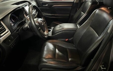 Toyota Highlander III, 2014 год, 2 900 000 рублей, 9 фотография