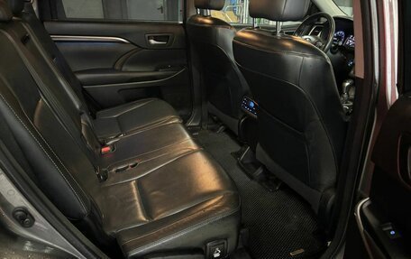 Toyota Highlander III, 2014 год, 2 900 000 рублей, 16 фотография