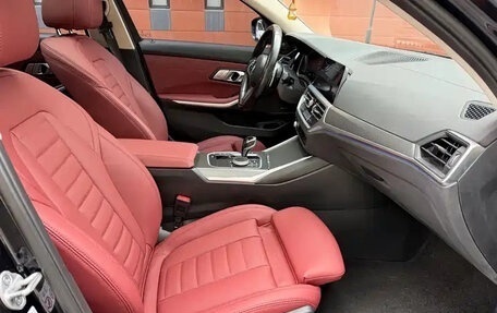 BMW 3 серия, 2021 год, 2 769 000 рублей, 13 фотография