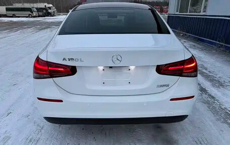 Mercedes-Benz A-Класс, 2023 год, 2 800 000 рублей, 3 фотография