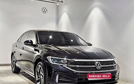 Volkswagen Jetta VII, 2022 год, 1 850 009 рублей, 1 фотография