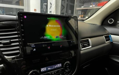 Mitsubishi Outlander III рестайлинг 3, 2013 год, 1 670 000 рублей, 11 фотография