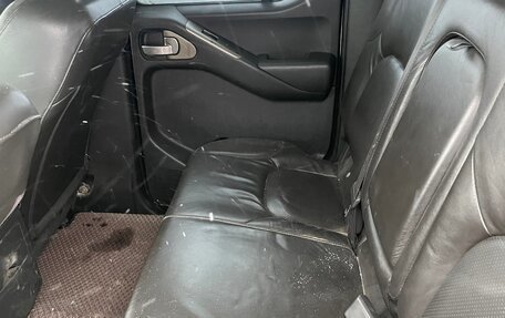 Nissan Navara (Frontier), 2007 год, 1 060 000 рублей, 11 фотография