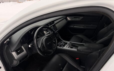 Jaguar XF II, 2017 год, 2 150 000 рублей, 9 фотография