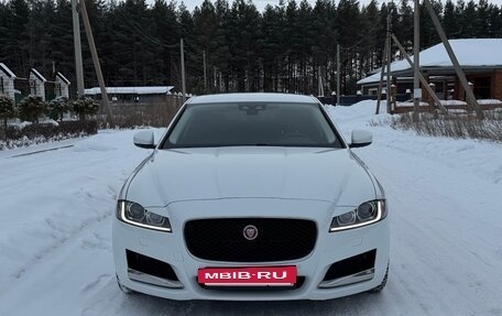 Jaguar XF II, 2017 год, 2 150 000 рублей, 3 фотография