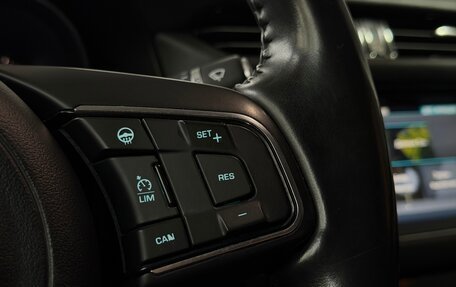 Jaguar XF II, 2017 год, 2 150 000 рублей, 14 фотография