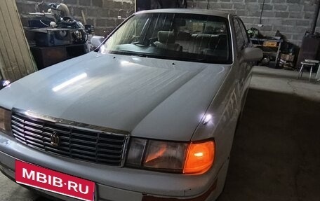 Toyota Crown, 1992 год, 470 000 рублей, 1 фотография